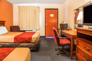 Econo Lodge Norwalk Zewnętrze zdjęcie