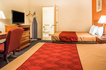 Econo Lodge Norwalk Zewnętrze zdjęcie